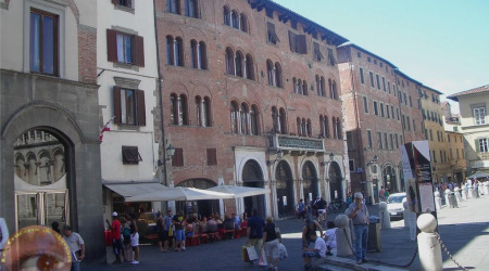 Plaza de la Catedral de Lucca.